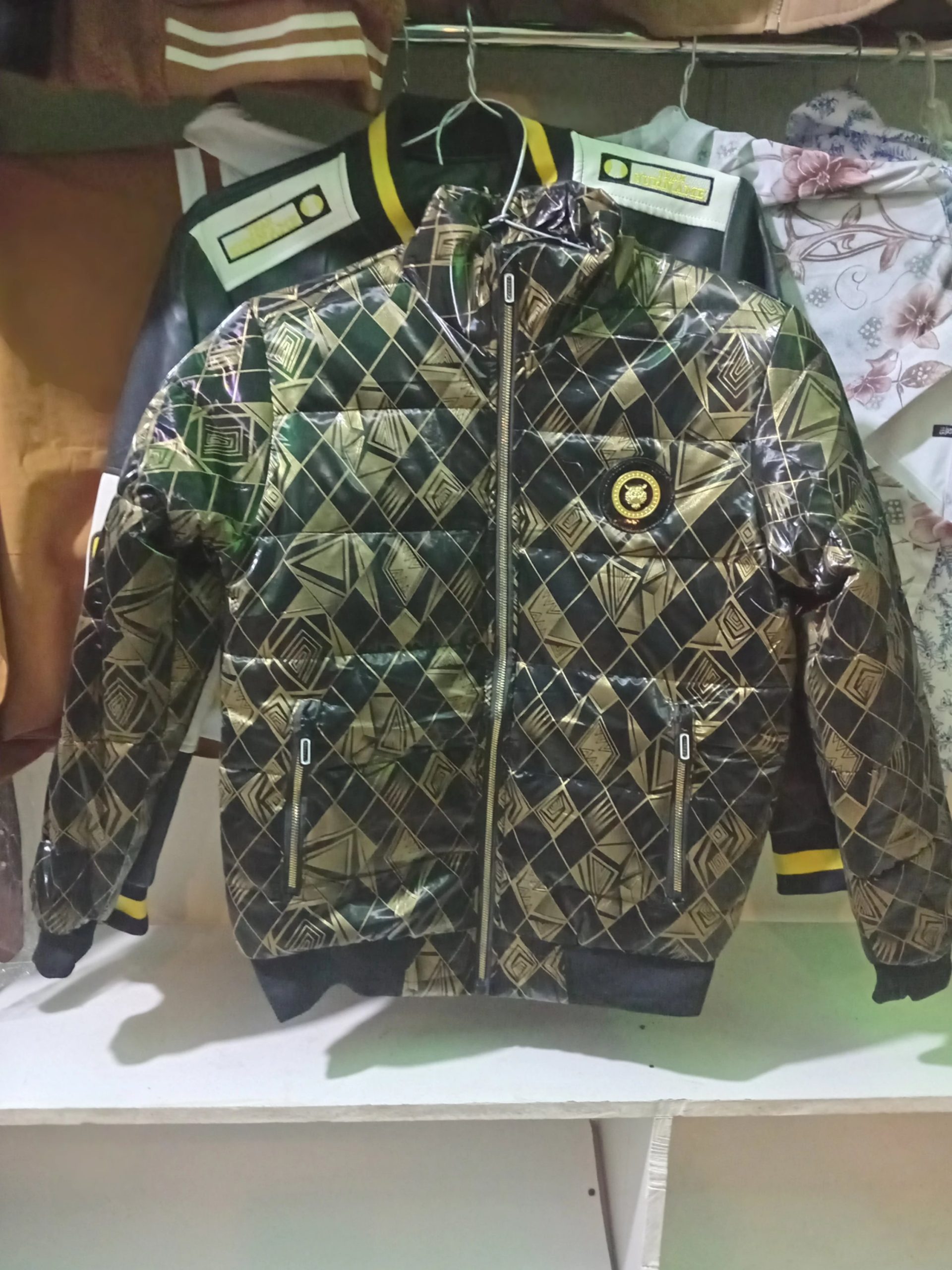 Men’s Luxury Gold Geometric Puffer Jacket – 2026 Urban Streetwear Edition - Image 2